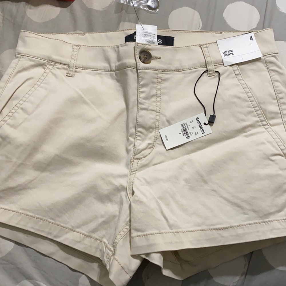 Express Shorts